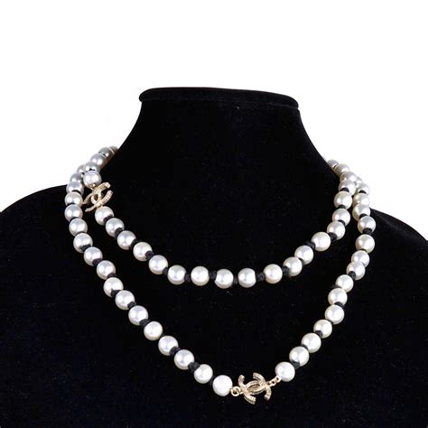 collier perle chanel|collier de perles chanel.